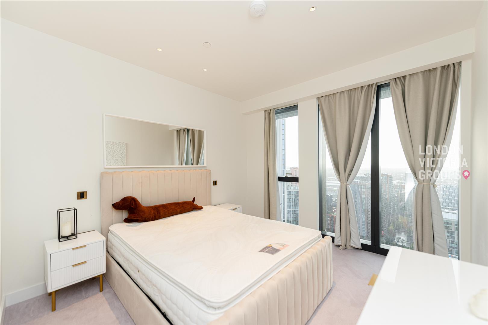 River Park Tower, 1 Nine Elms Lane, London